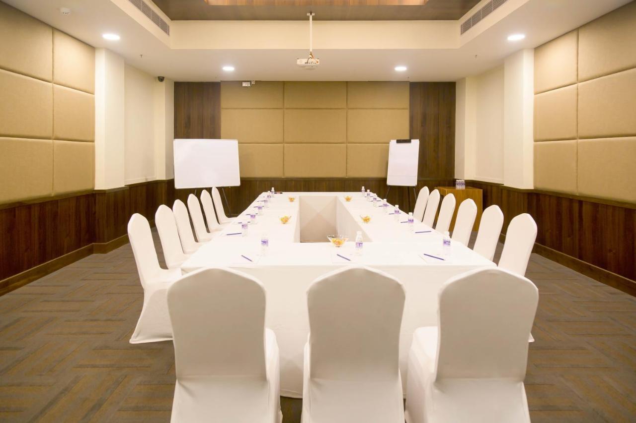 Vandalur Kalyan Grand - A Business Hotel מראה חיצוני תמונה