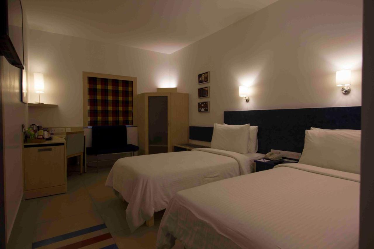 Vandalur Kalyan Grand - A Business Hotel מראה חיצוני תמונה
